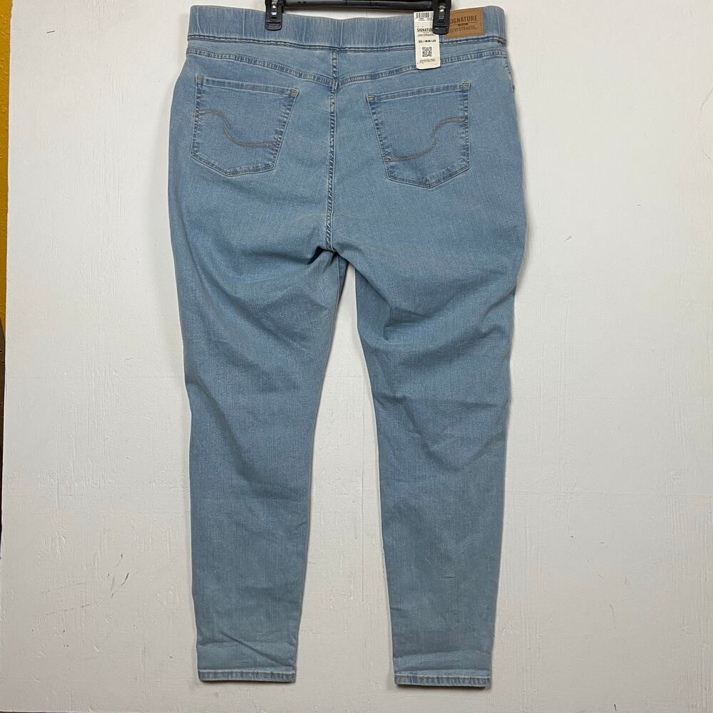 Levi Strauss Women's Totally Shaping Light Blue Pull On Skinny Jeans 22L NWT - Picture 4 of 13